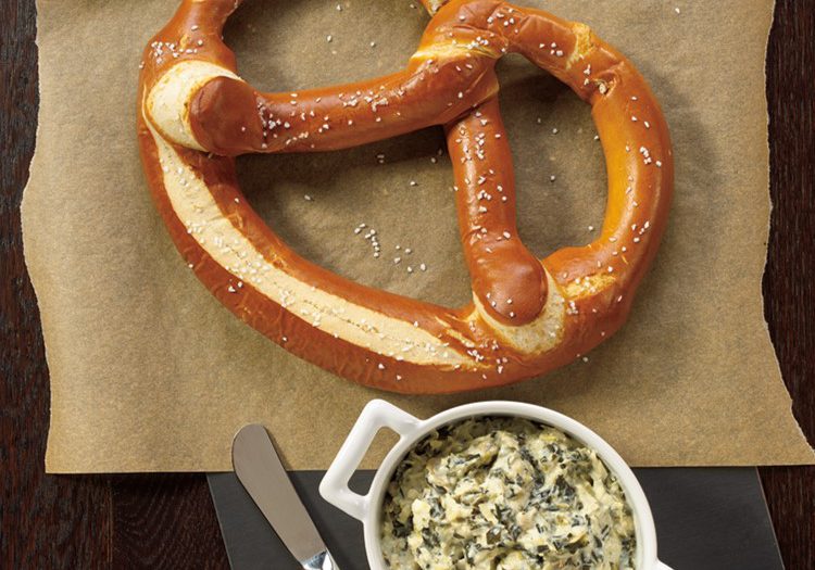 Artichoke-dip-and-pretzel-2