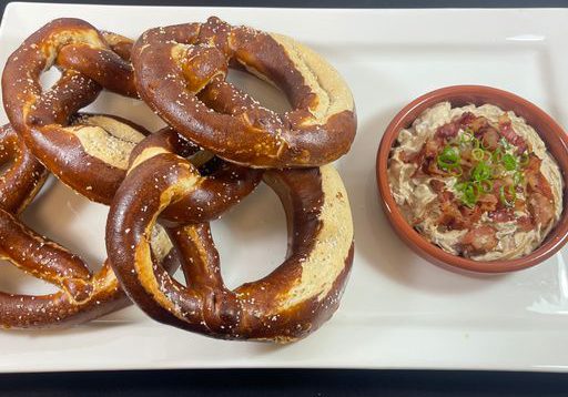 BRAHAUSE TWIST WITH APPLE SMOKED BACON SWEET ONION DIP