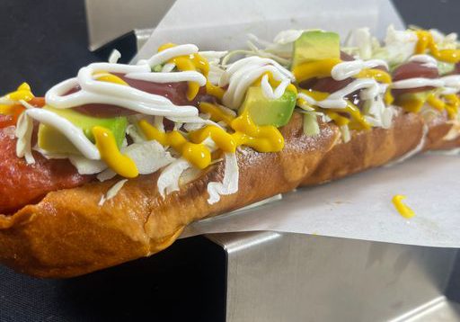 PRETZEL SHUCOS (GUATAMALEN HOT DOGS)